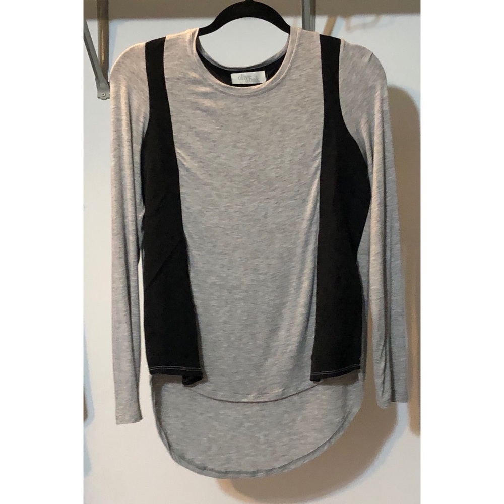 Olive & Oak Gray Long Sleeve Shirt